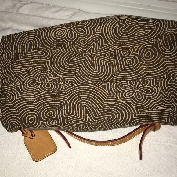 Large Dooney And Bourke retro handbag - Picture 3 of 9